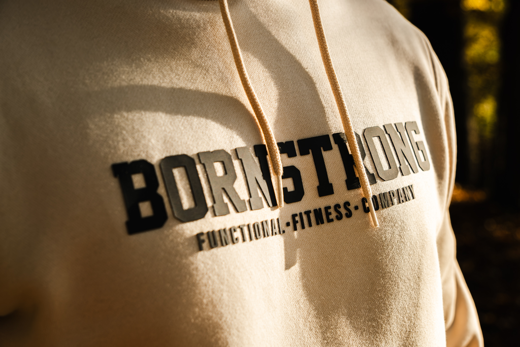 BORN STRONG HOODIE FUNCTIONAL FITNESS COMPANY