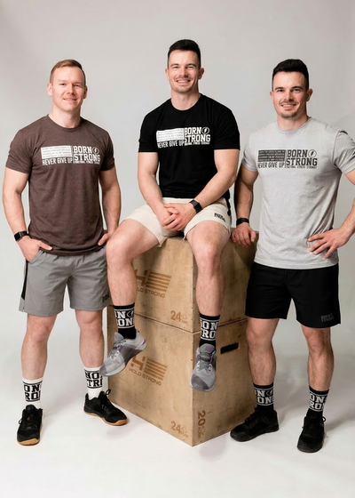 Never Give Up T-Shirt CrossFit Motivationsshirt Born Strong