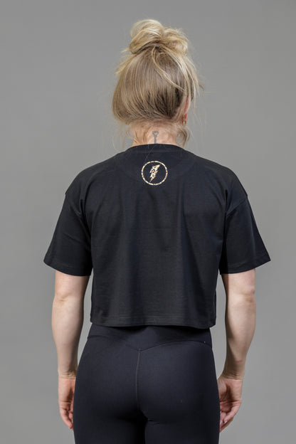 BORN STRONG Crop Shirt Leo