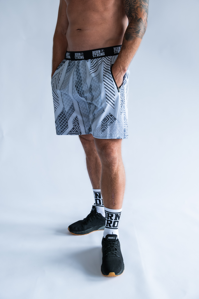 BORN STRONG PERFORMANCE SHORT