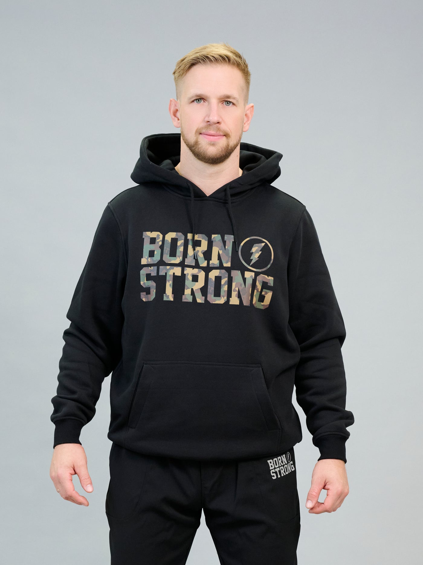 BORN STRONG hoodie camo