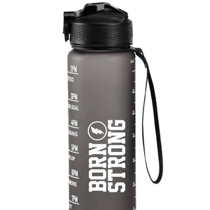 Born Strong Bottle CrossFit Trinkflasche schwarz
