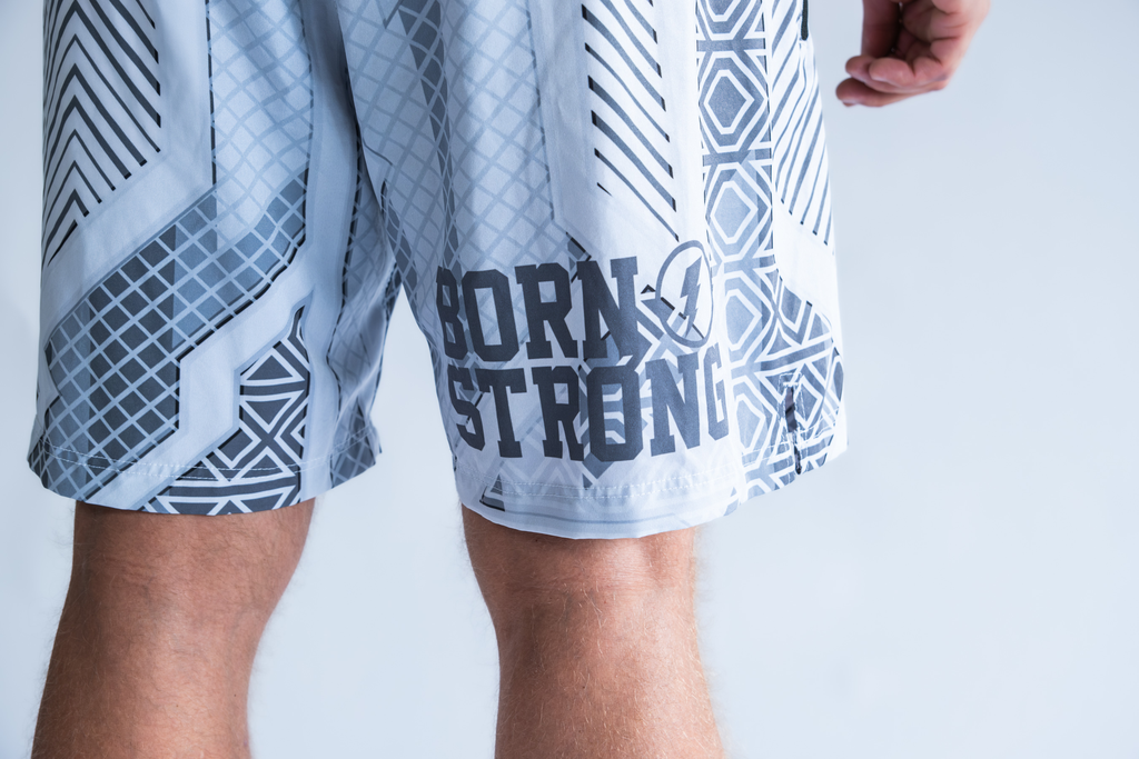 BORN STRONG PERFORMANCE SHORT