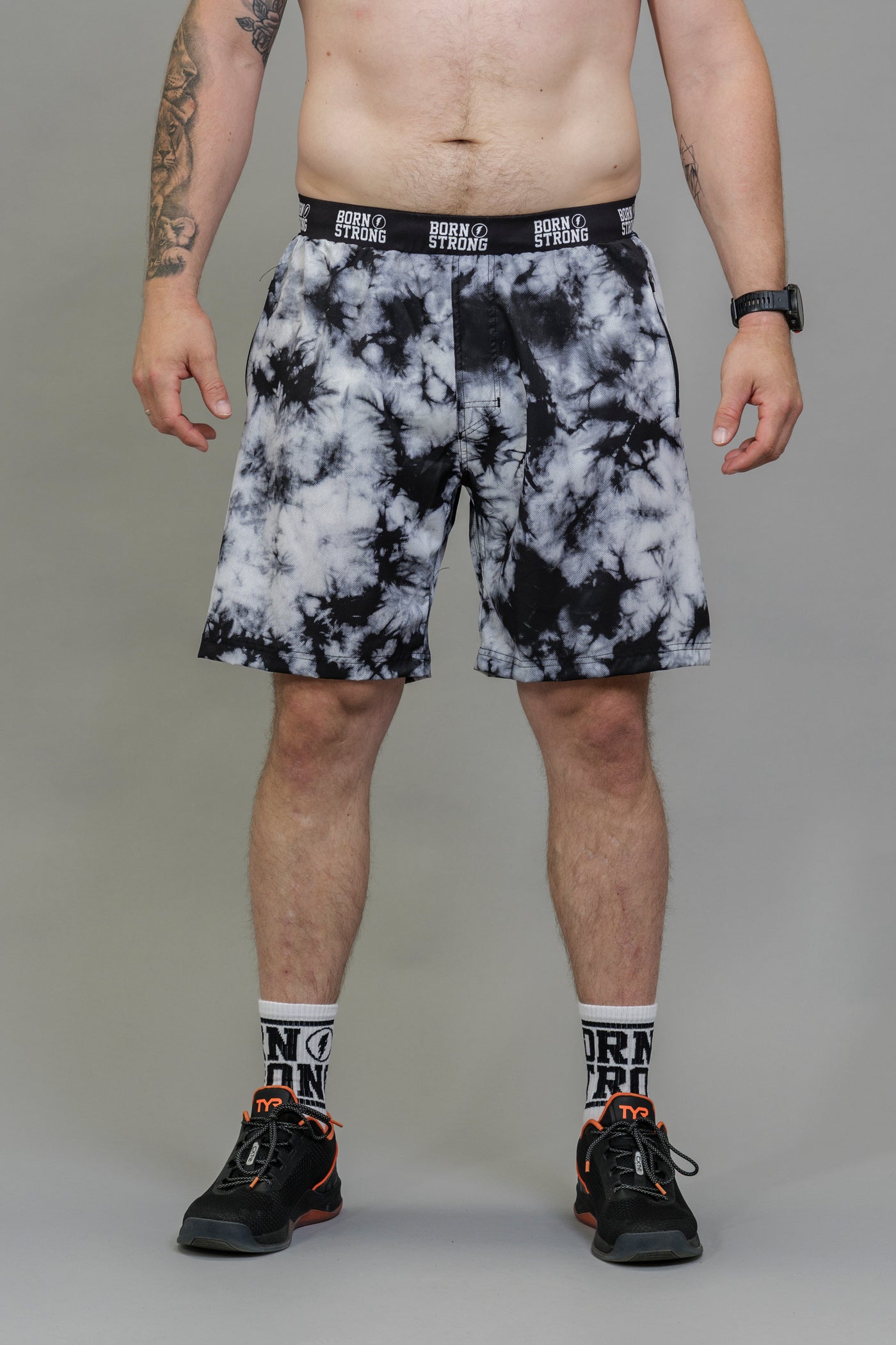 BORN STRONG PERFORMANCE SHORT