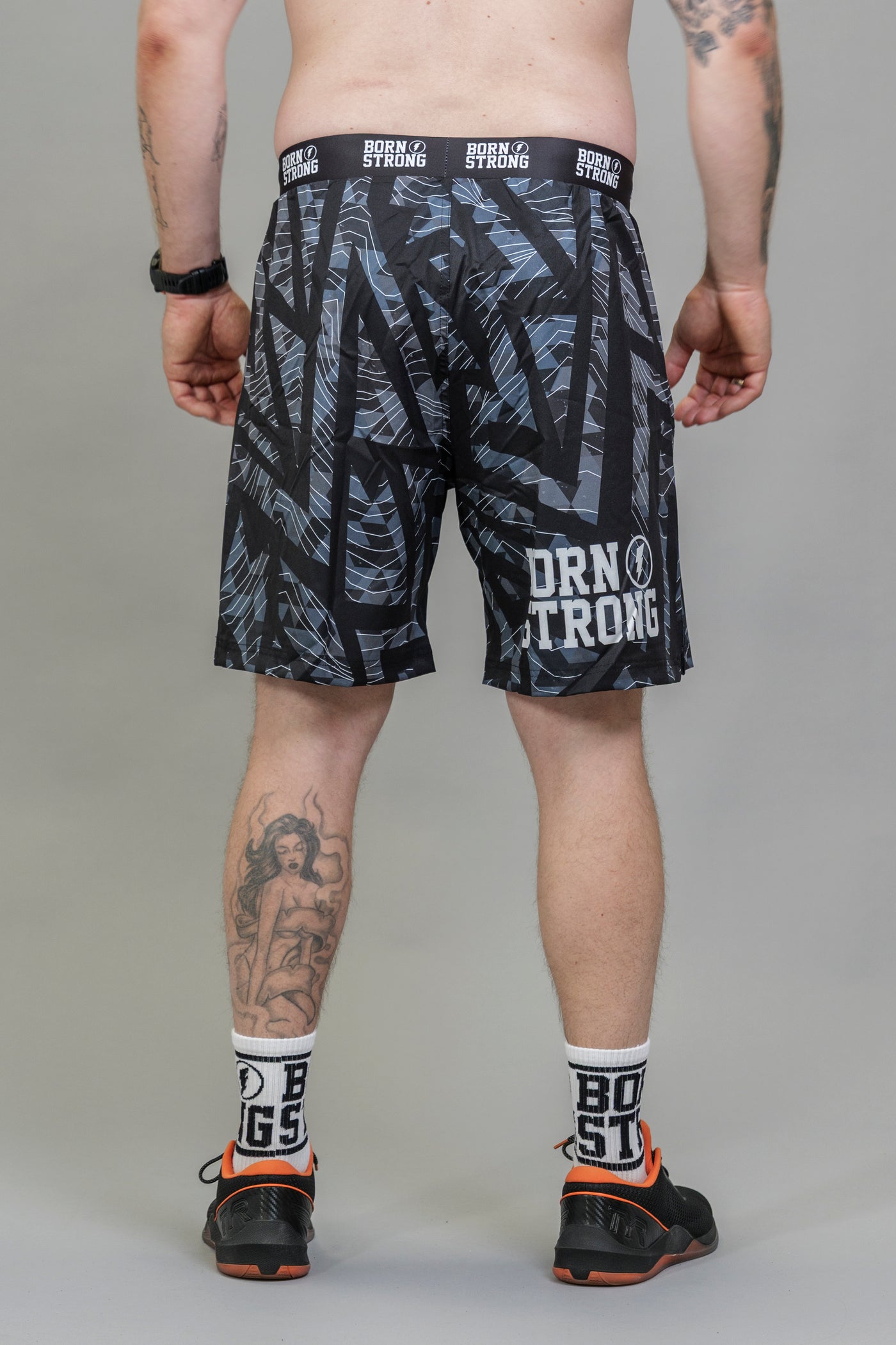 BORN STRONG PERFORMANCE SHORT