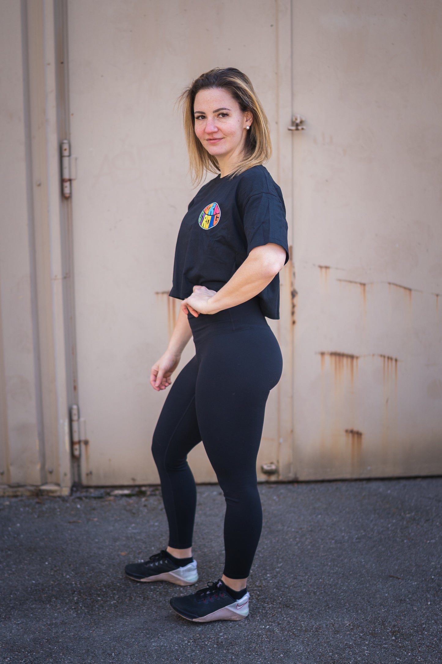 HARDCORE VIBES - T-SHIRT COURT