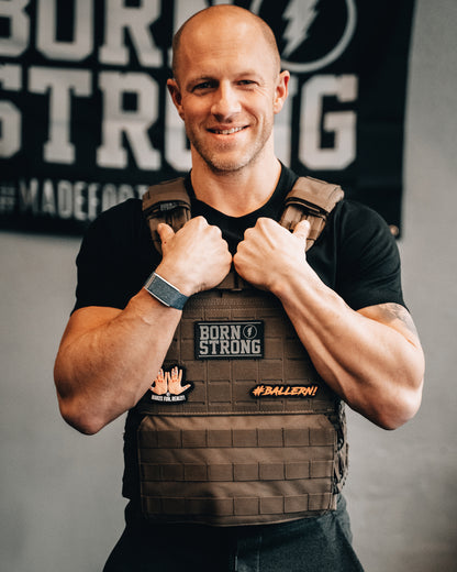 Écusson logo BORN STRONG