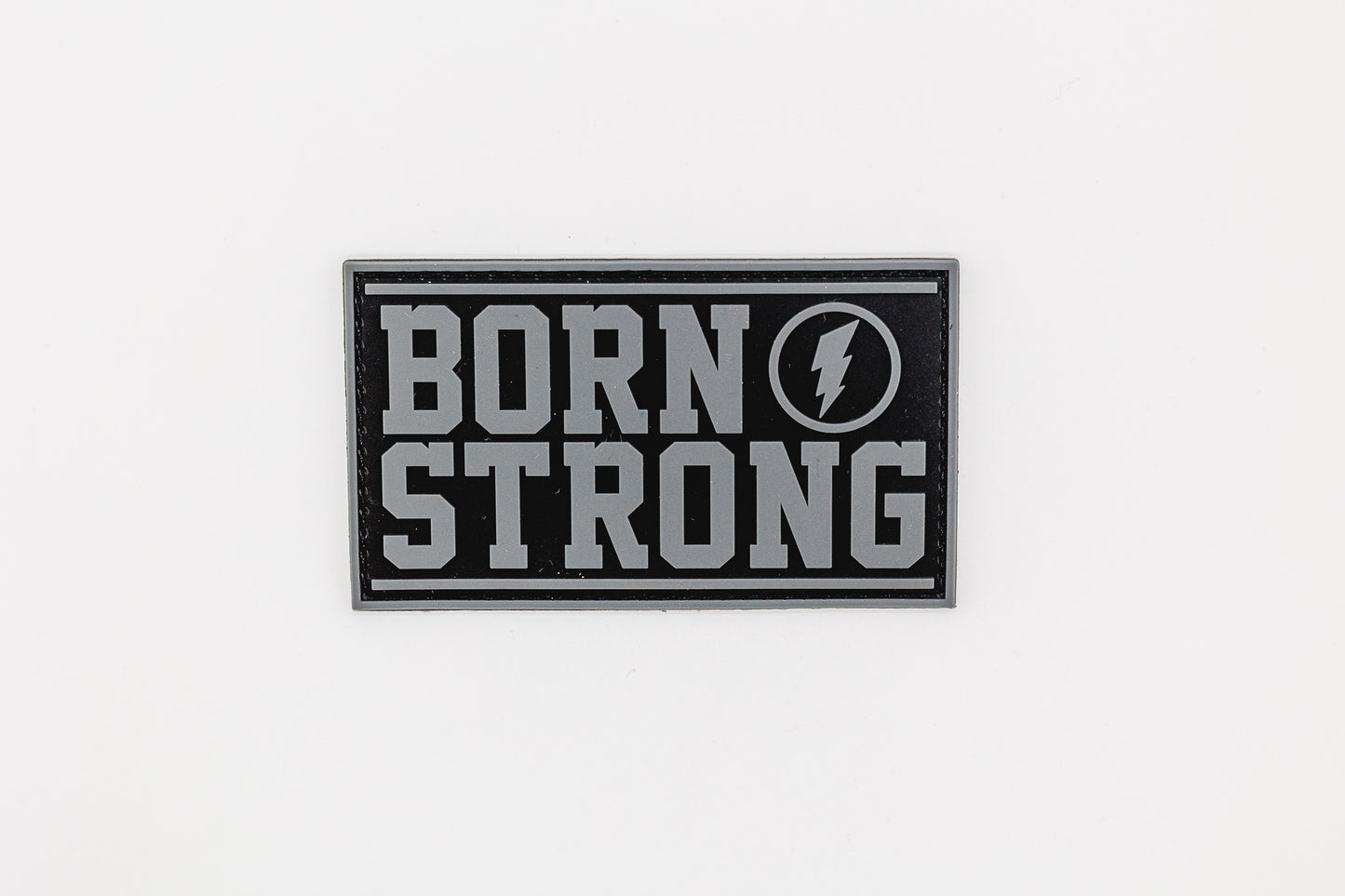 Écusson logo BORN STRONG