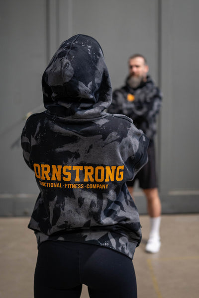 BORN STRONG OVERSIZED HOODIE FUNCTIONAL FITNESS COMPANY