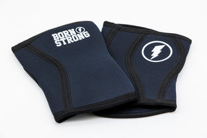 BORN STRONG KNEESLEVES