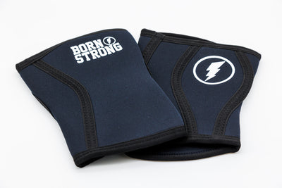 Born Strong Knee Sleeves 5mm Neopren Kniebandagen schwarz
